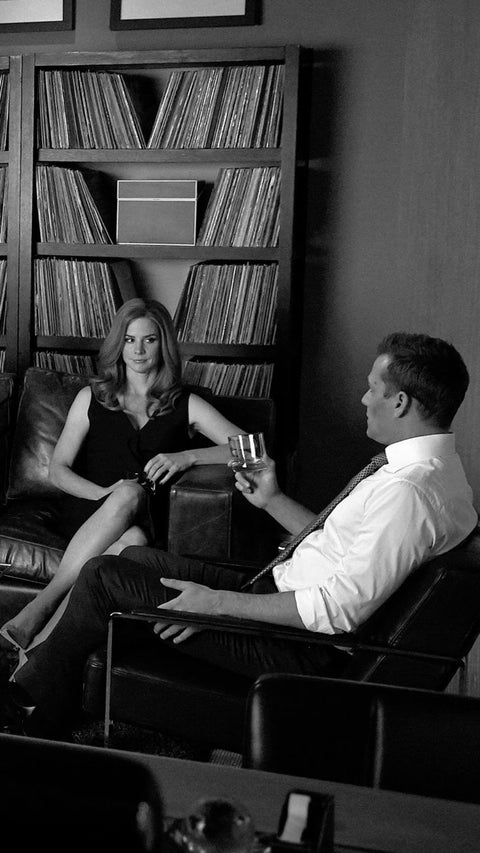 Speak with Confidence: How to Be Charismatic and Respected