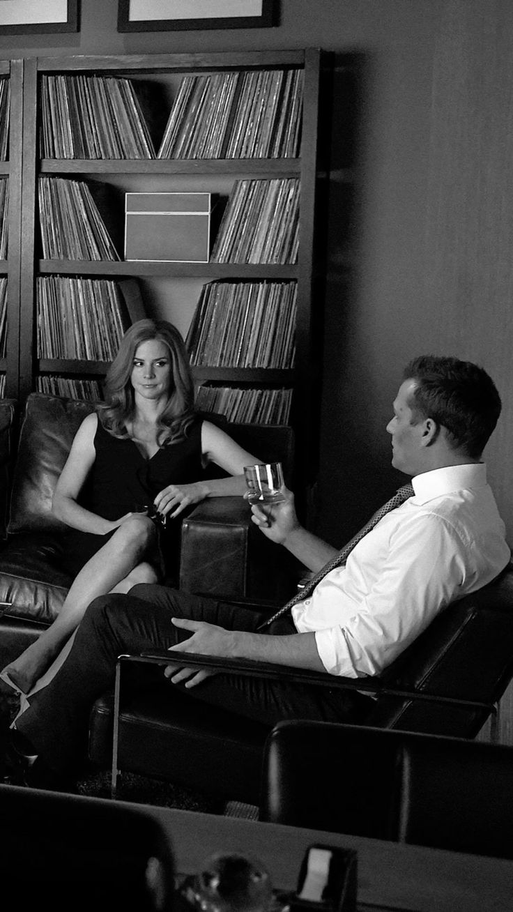 Speak with Confidence: How to Be Charismatic and Respected