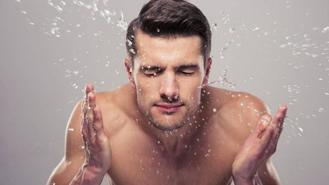 Men’s Skincare Tip: Should I Cleanse Before Exfoliating?